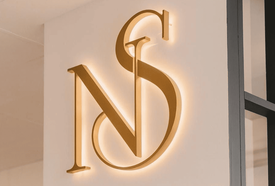 custom signage Dubai